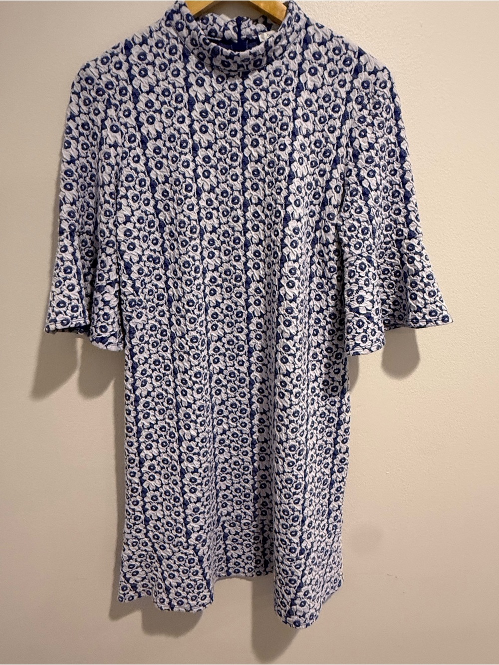 Tyler Boe Floral Bell Sleeve Shift Dress Blue White Coastal Preppy S